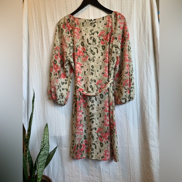 Alex + Alex. Floral Print Dress. Long Sleeve. Size 4. Excellent Used Condition - Picture 4 of 9